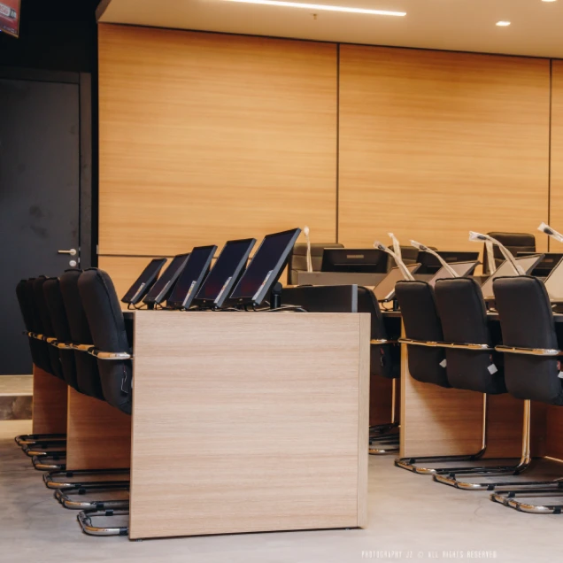 Ko je kupio naše stolice za poslovni prostor (neki od brojnih projekata)